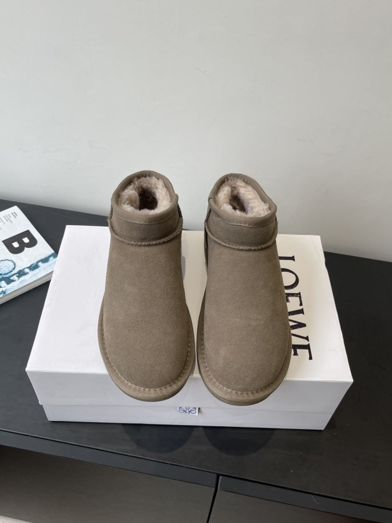 L0ew* boots